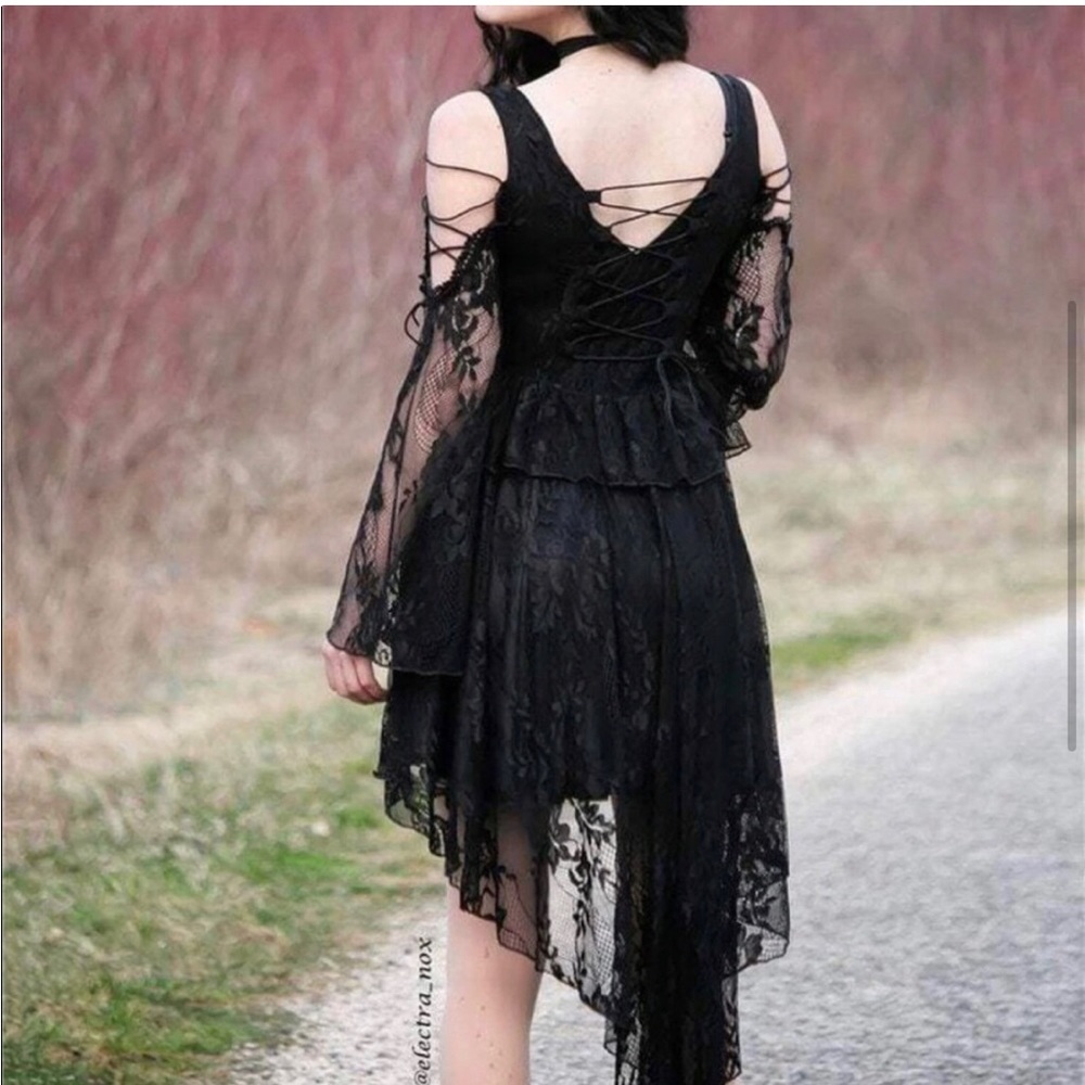 Dark in Love lace dress size xl fits like med - Picture 3 of 6